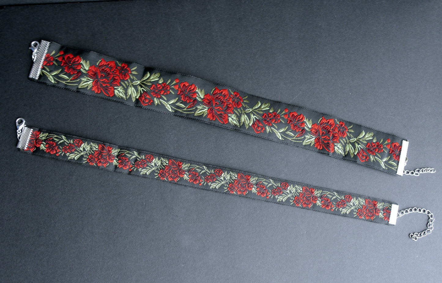Black and Red Rose Embroidered Choker (Non Elasticated)