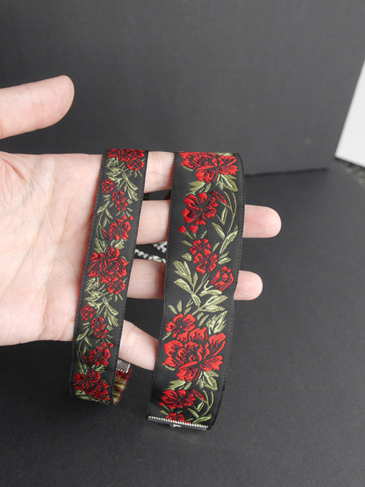 Black and Red Rose Embroidered Choker (Non Elasticated)