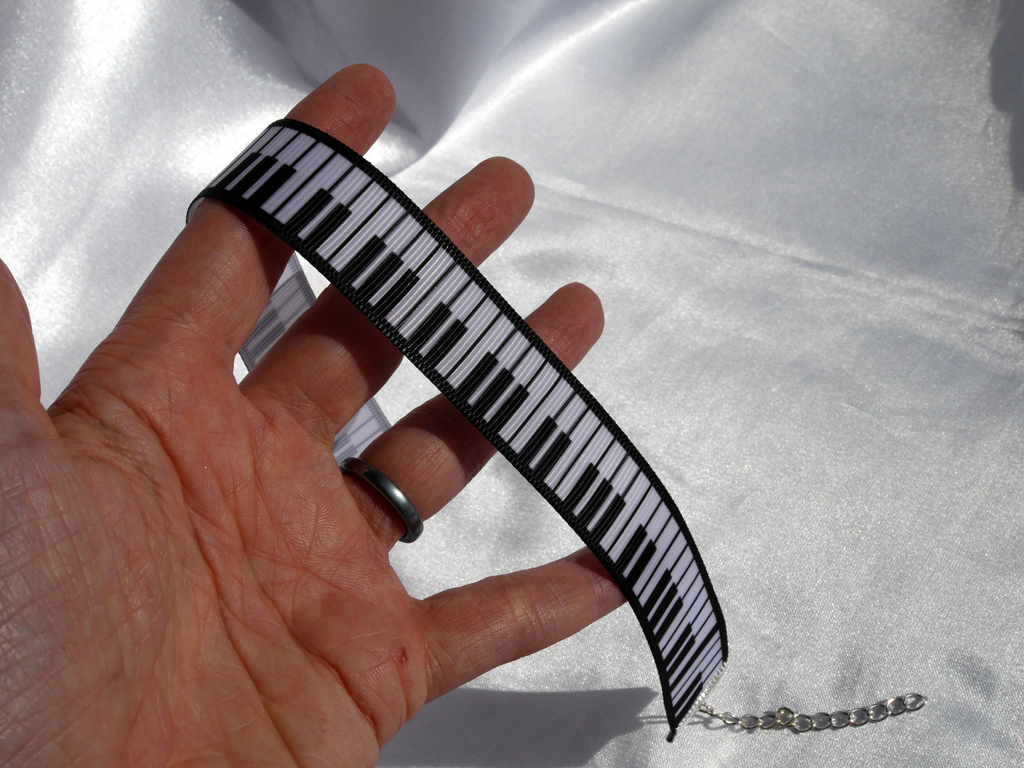 Black Music Theme Piano Key Print Choker (Non Elasticated)