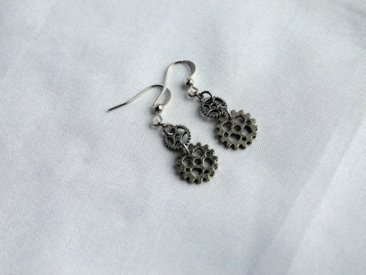Silver Tone Cog Gear Industrial Steampunk Style Earrings (Ear Hook, Stud and Clip On)