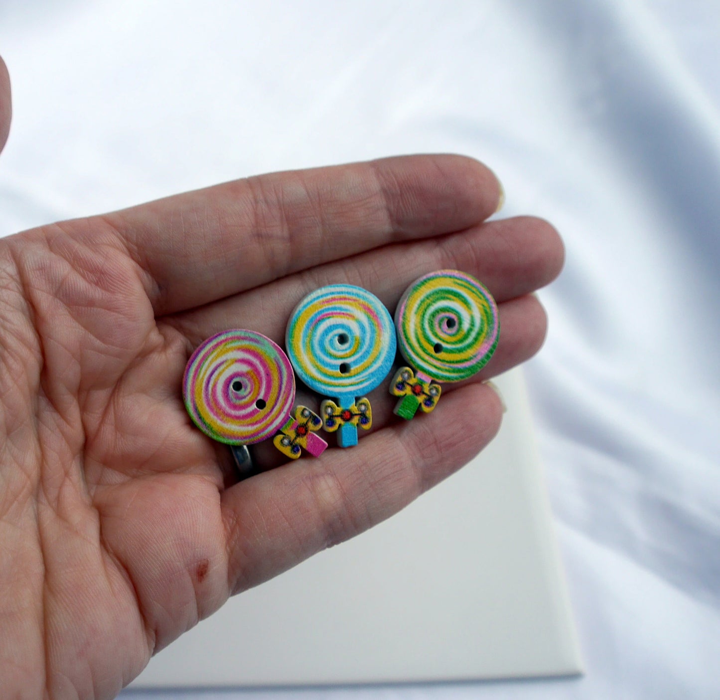 Lillipop Shaped Wooden Mini Fridge Magnets (Set of 5 Magnets)