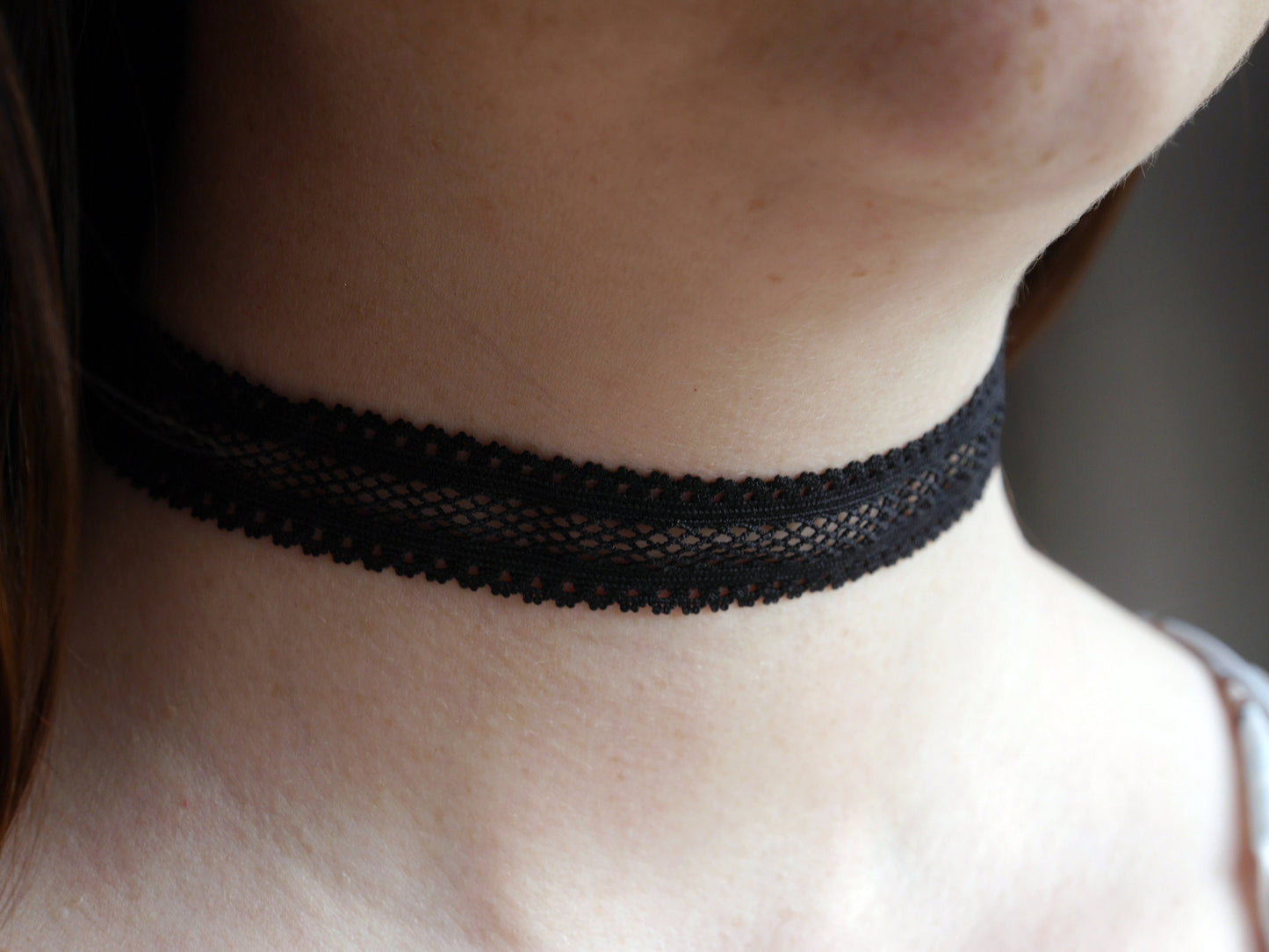 Elasticated Black Mesh Style Thin Choker
