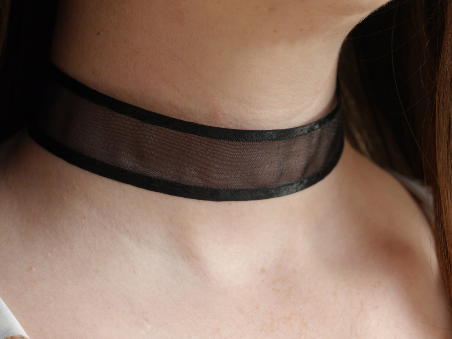Black Lace Mesh Style Choker Necklace (Non Elasticated)