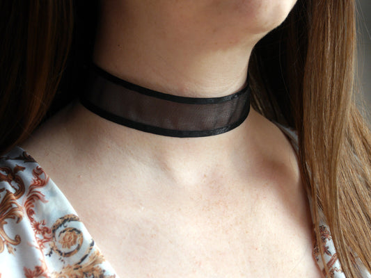 Black Lace Mesh Style Choker Necklace (Non Elasticated)