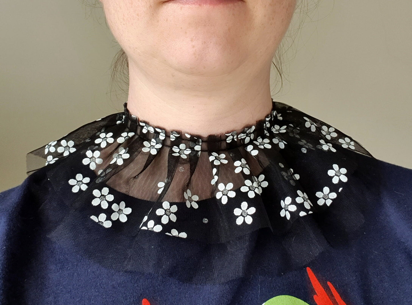 Black with White Flowers Ruffle Lace Choker (Non Elasticated)