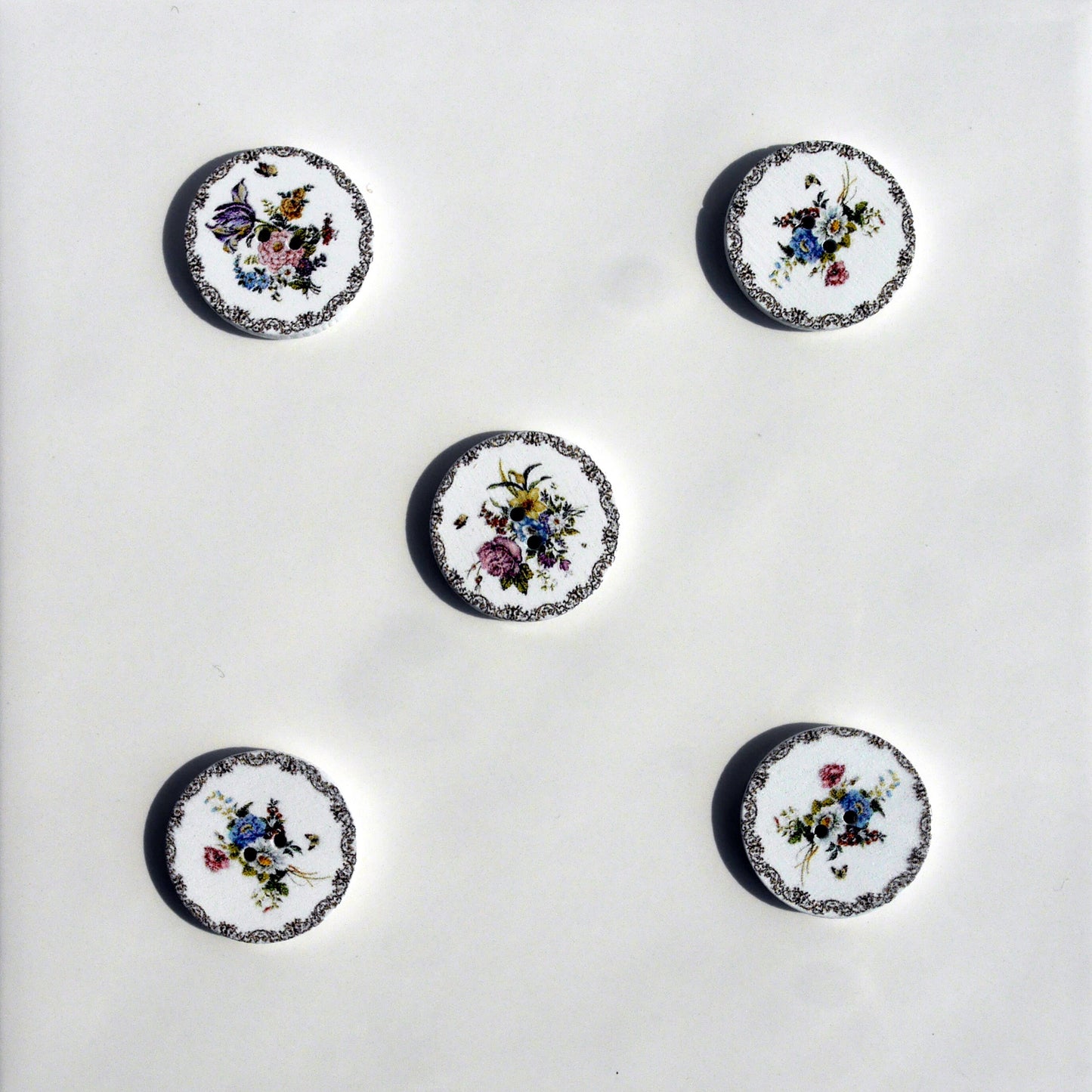 Circular Flower Theme Wooden Mini Fridge Magnets (Set of 5 Magnets)