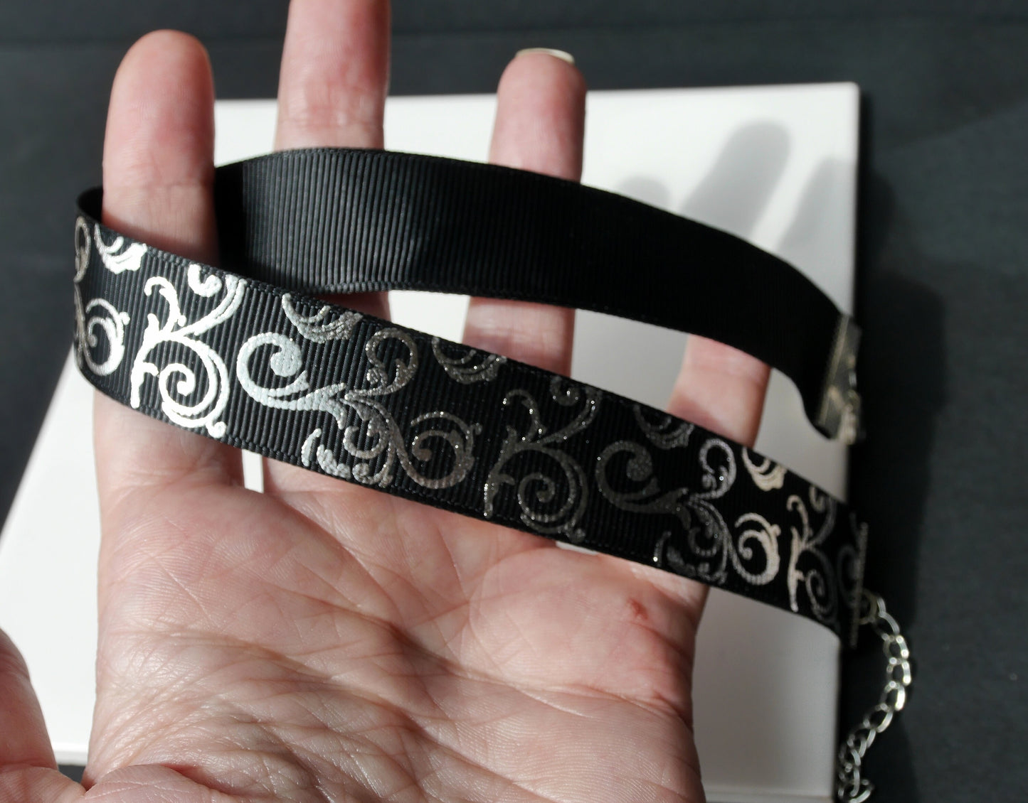Black and Silver Print Classic Style Choker (Non Elasticated)