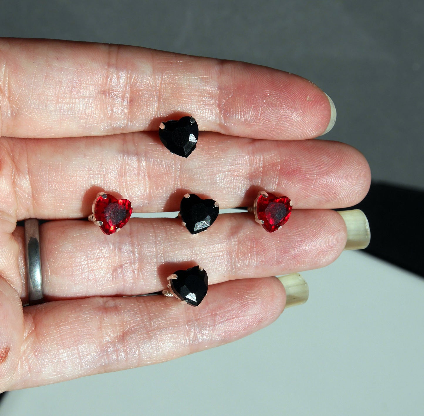Mini Red and Black Heart Shaped Hair Pins (Set of 5)