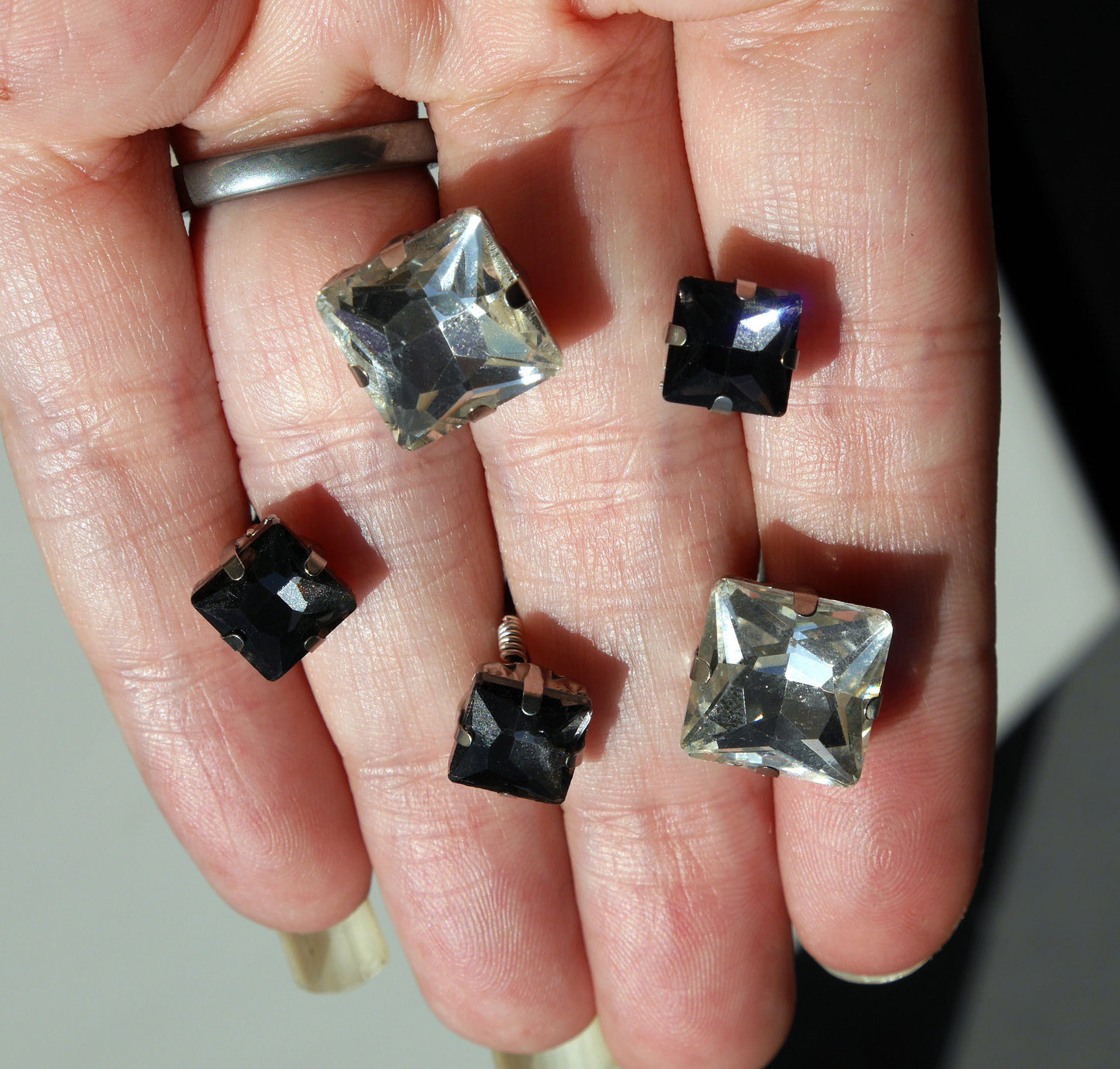 Square Shaped Black or Clear Diamante Hair Pins (Set of 5)