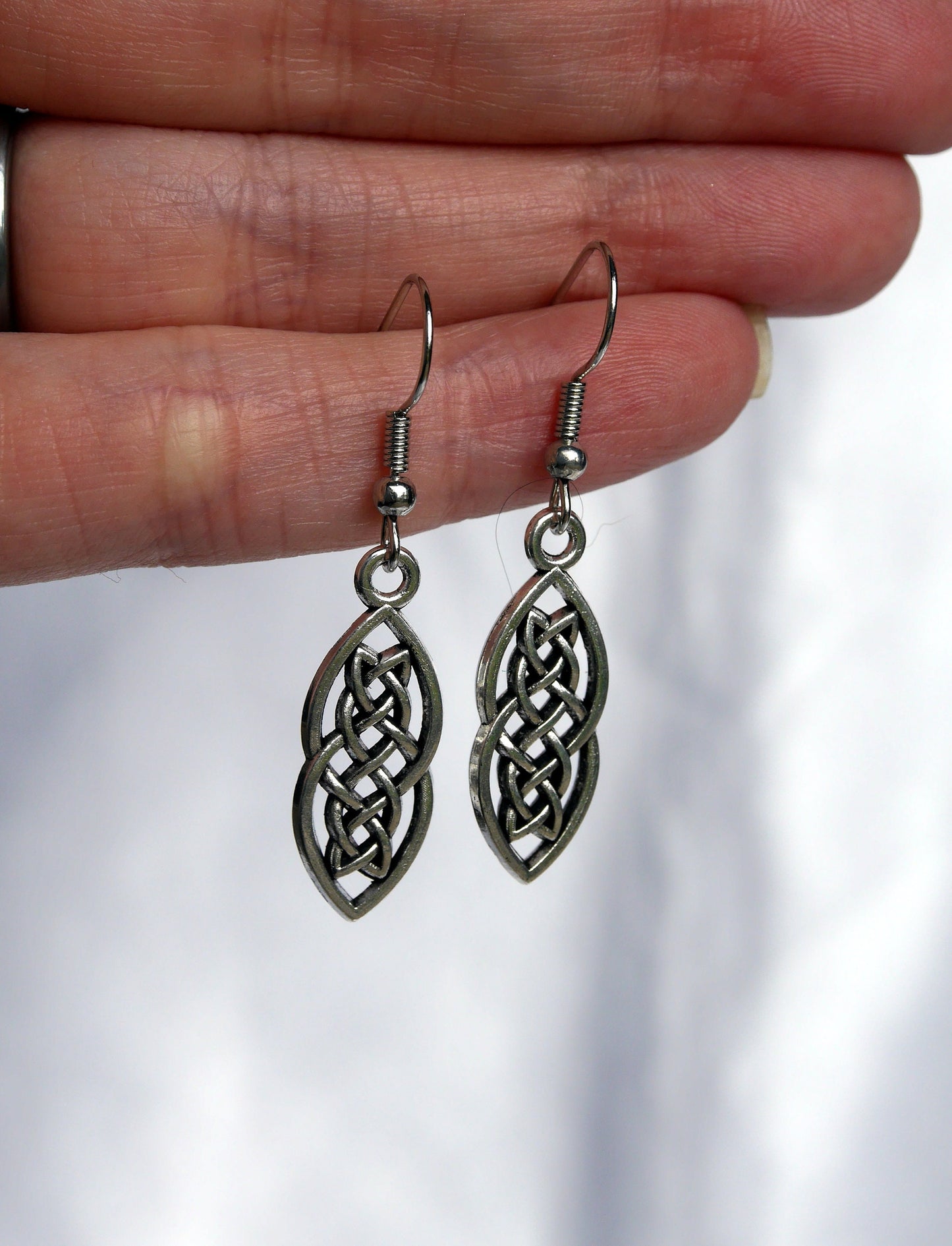 Small Silver Celtic Knot Style Filigree Earrings (Ear Stud, Hook and Clip On)