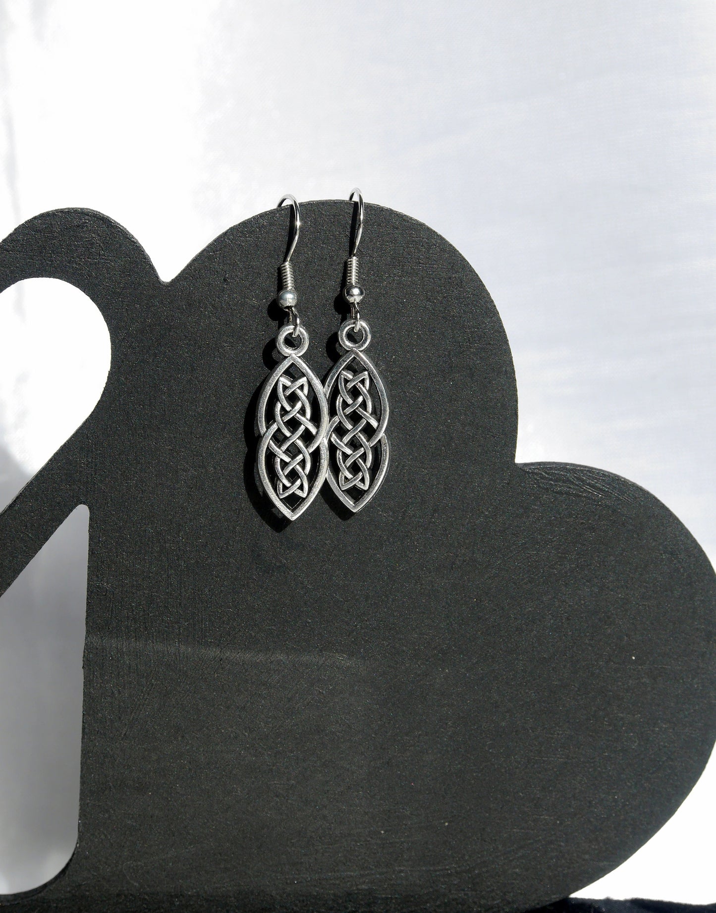 Small Silver Celtic Knot Style Filigree Earrings (Ear Stud, Hook and Clip On)