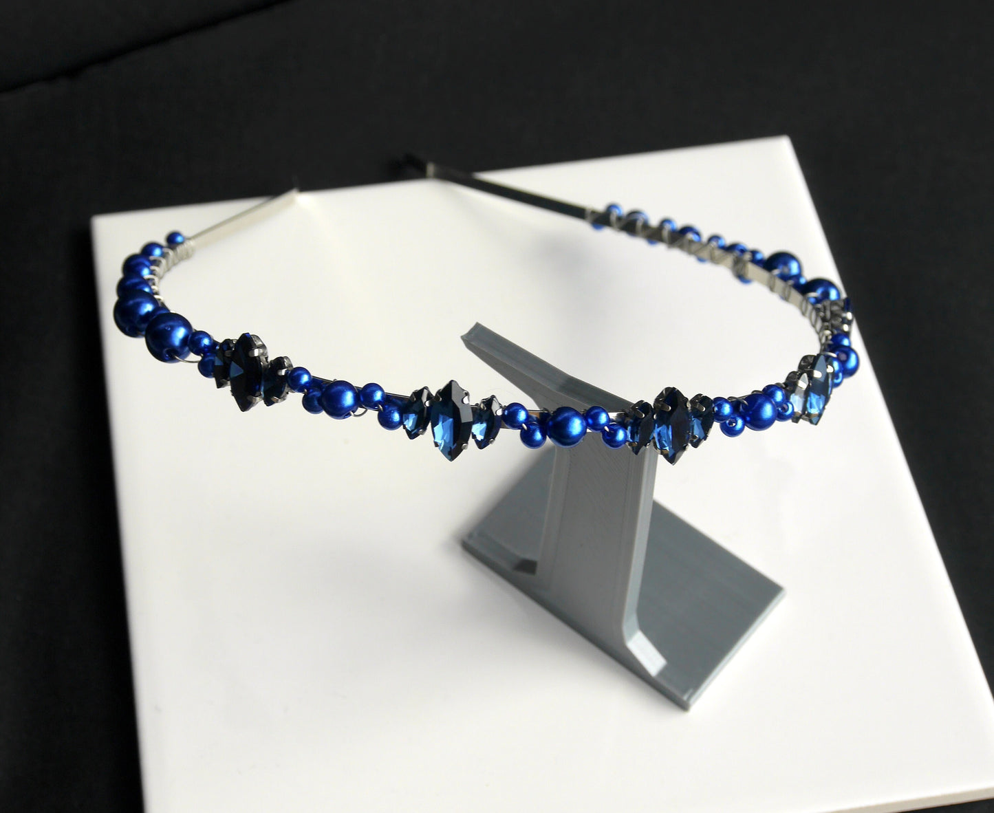 Navy Blue Pearl Pearl Tiara Hair Accessory