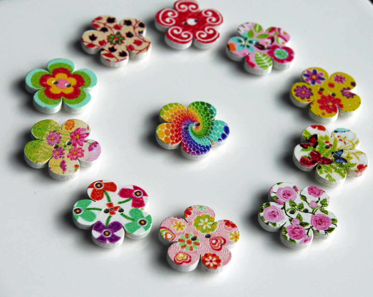 Flower Shaped Colourful Wooden Mini Fridge Magnets (Set of 5 Magnets)