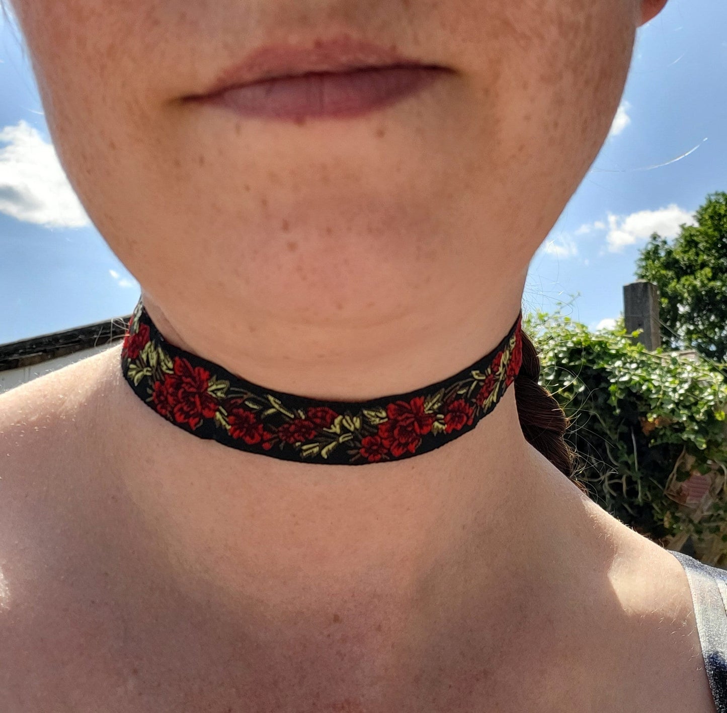 Black and Red Rose Embroidered Choker (Non Elasticated)