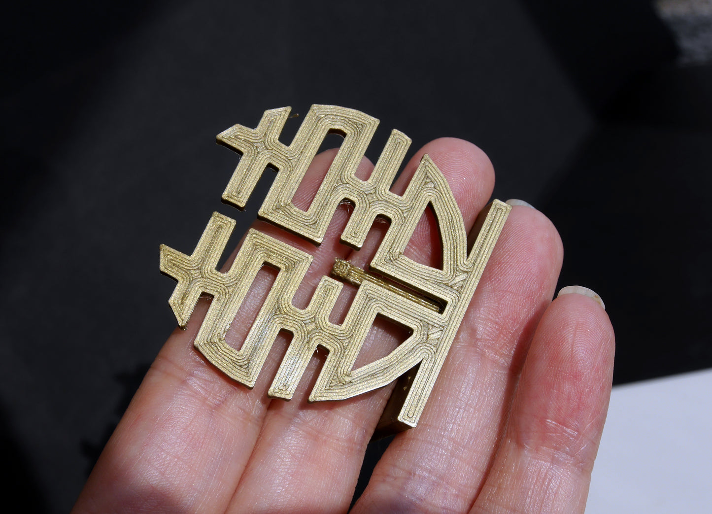 Large Circular Chinese Asian Double Happiness Symbol Place Card Stands